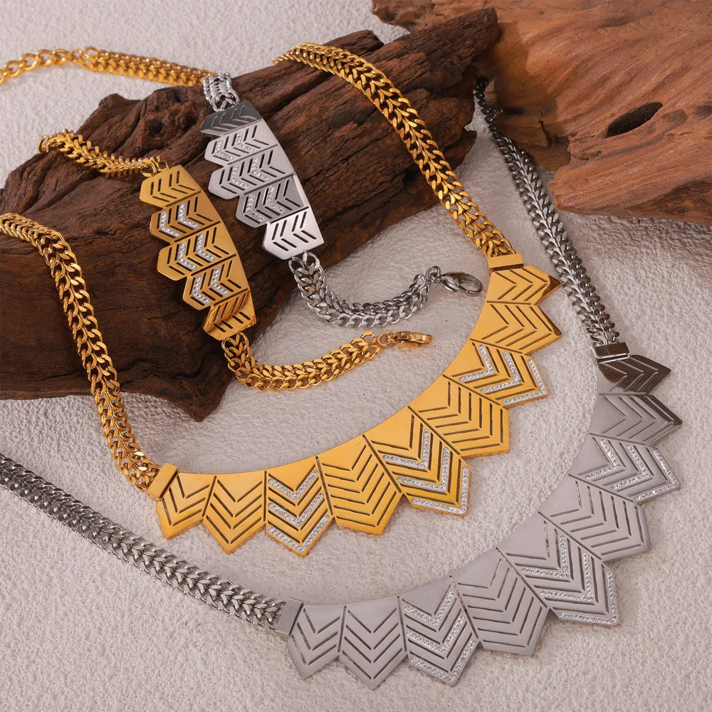 Conjunto de Collar y Pulsera en acero 316L -Chapado en Oro de 18K- No cambia de color