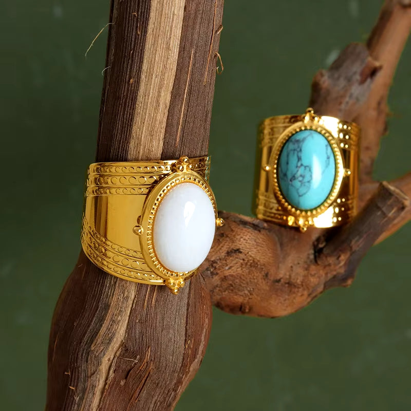 Anillos Retro de Titanio con Piedras Naturales Turquesa y Shirakai Blanca – Belleza Duradera y Significado Profundo